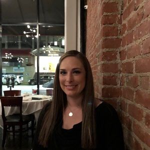 Meet your Posher, Lorraine